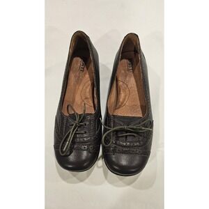 Born Perf Cap Toe Brown Leather Oxford Pumps Women's Size 9